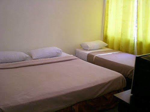 Cozzi Hotel Port Dickson Exterior foto